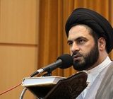 نگاه ها به سمت امام جمعه شفت می باشد