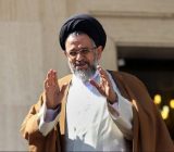 پیوند میان ملت و روحانیت باید حفظ شود