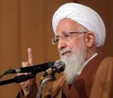 میزنشین تربیت کردن با جامعه اسلامی سازگار نیست