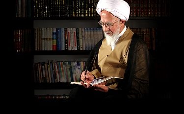 ماه رمضان ماه آزادی است/ در فضیلت روزه همین بس که انسان شبیه فرشته می شود