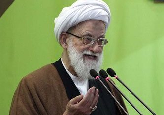 مسئولان و گروههای سیاسی با هر عقیده و فکری با رهبری همصدا باشند/ سرمایهداران به خاطر خدا پولشان را به خارج از کشور نبرند مسئولان و گروههای سیاسی با هر عقیده و فکری با رهبری همصدا باشند/ سرمایهداران به خاطر خدا پولشان را به خارج از کشور نبرند