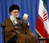 کشور را به سمت جنگ نمی‌بریم/ هر کس منافع و مصالح کشور را تهدید کند، بدون هیچ ملاحظه‌ای مقابله می‌کنیم/ فتنه‌سازی از مطالبات مردم، کار دشمن است