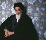 روز قدس که همجوار شب قدر است لازم است که در بین مسلمانان احیا شود و مبدأ بیدارى و هوشیارى آنان باشد