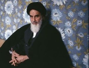 روز قدس که همجوار شب قدر است لازم است که در بین مسلمانان احیا شود و مبدأ بیدارى و هوشیارى آنان باشد