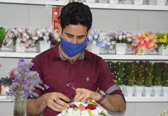 استفاده از ماسک در مکان‌های سرپوشیده و تجمعات از فردا در استان گیلان اجباری می‌شود