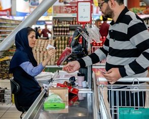 تأمین مایحتاج عمومی مردم بدون مشکل ادامه دارد