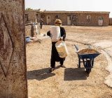 «کم آبی یا سوء مدیریت در خوزستان؟» / توزیع ۳۵ هزار بطری آب آشامیدنی