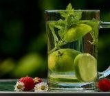کم آبی سیستم ایمنی بدن را ضعیف می کند/ افزایش عطش با مصرف آب یخ