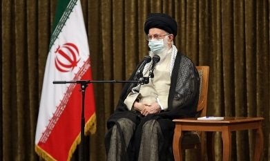 انقلابی بودن همراه با عقلانیت باشد/ برای بازسازی انقلابی همت کنید