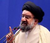 خدمت به مردم پسندیده است اما نباید مردم را جای خدا نشاند