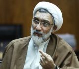کفه ترازوی دستاوردهای انقلاب در مقابل مشکلات قابل مقایسه نیست