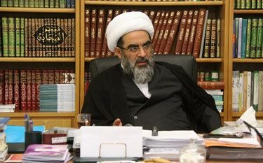 حفظ انقلاب یک تکلیف است