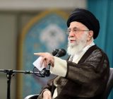 دشمن وحدت و امنیت ملی را هدف گرفته است/ نگذارید وحدت را بهم بزنند