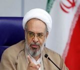 بانک‌ها باید در حمایت از تولید به کارخانجات کمک کنند