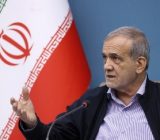 گردنی که در گرو وعده‌هاست