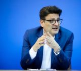 مطالبات چایکاران به‌طور کامل پرداخت می شود