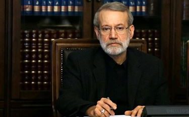 ایرانی‌ها هرگز عزت ملی خود را معامله نمی‌کنند